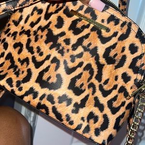 Steve Madden Cheetah Crossbody!